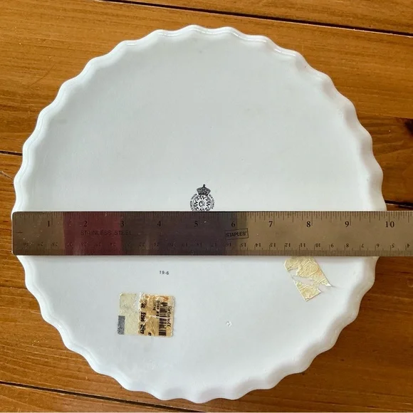 NWT ROYAL WORCESTER 10” QUICHE /PIE EVESHAM GOLD /PORCELAIN FLAWLESS - Picture 4 of 11